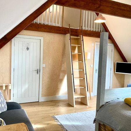 Westbury Cross House Bed & Breakfast Екстериор снимка