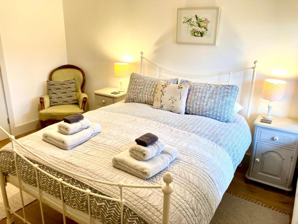 Westbury Cross House Bed & Breakfast Екстериор снимка