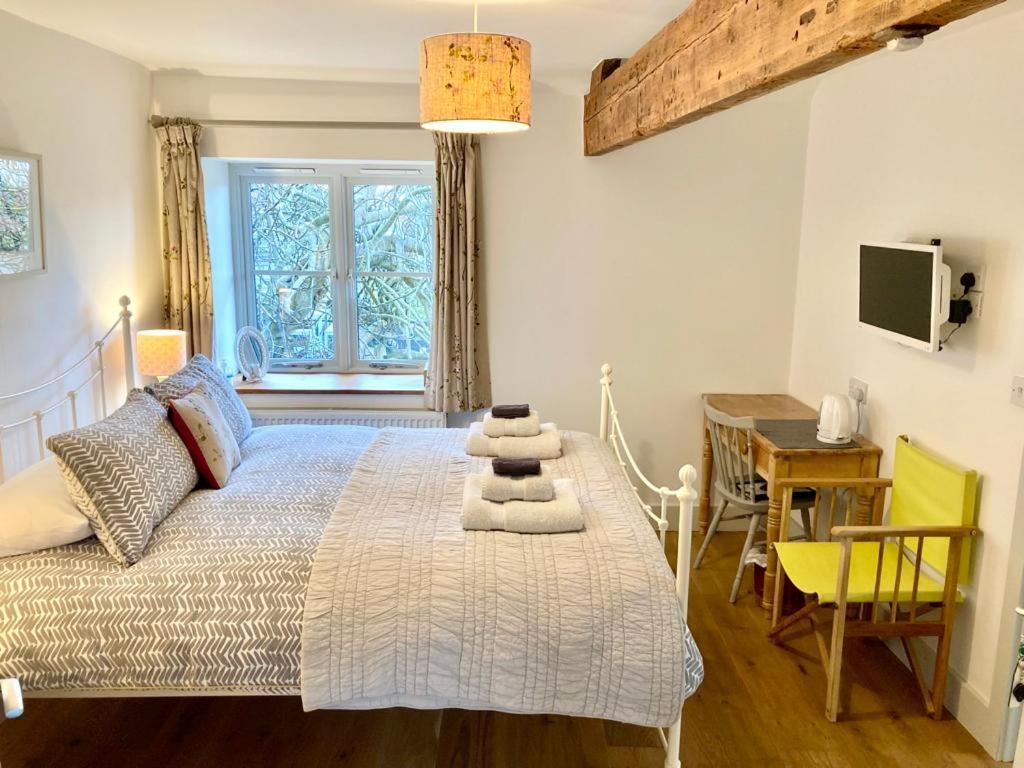 Westbury Cross House Bed & Breakfast Екстериор снимка