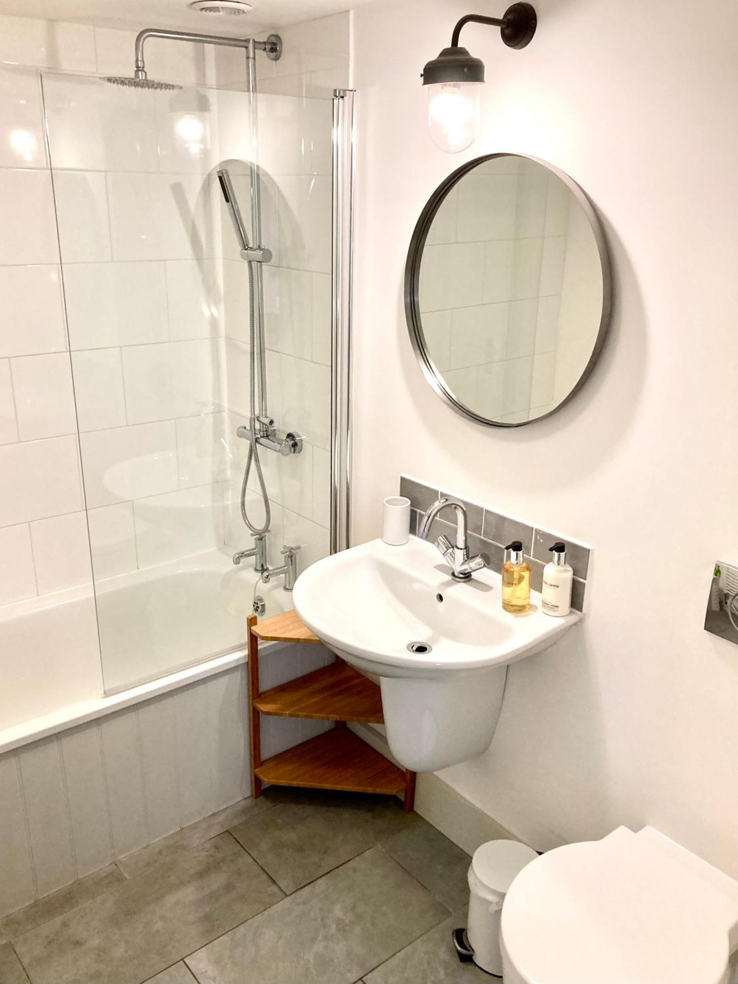 Westbury Cross House Bed & Breakfast Екстериор снимка