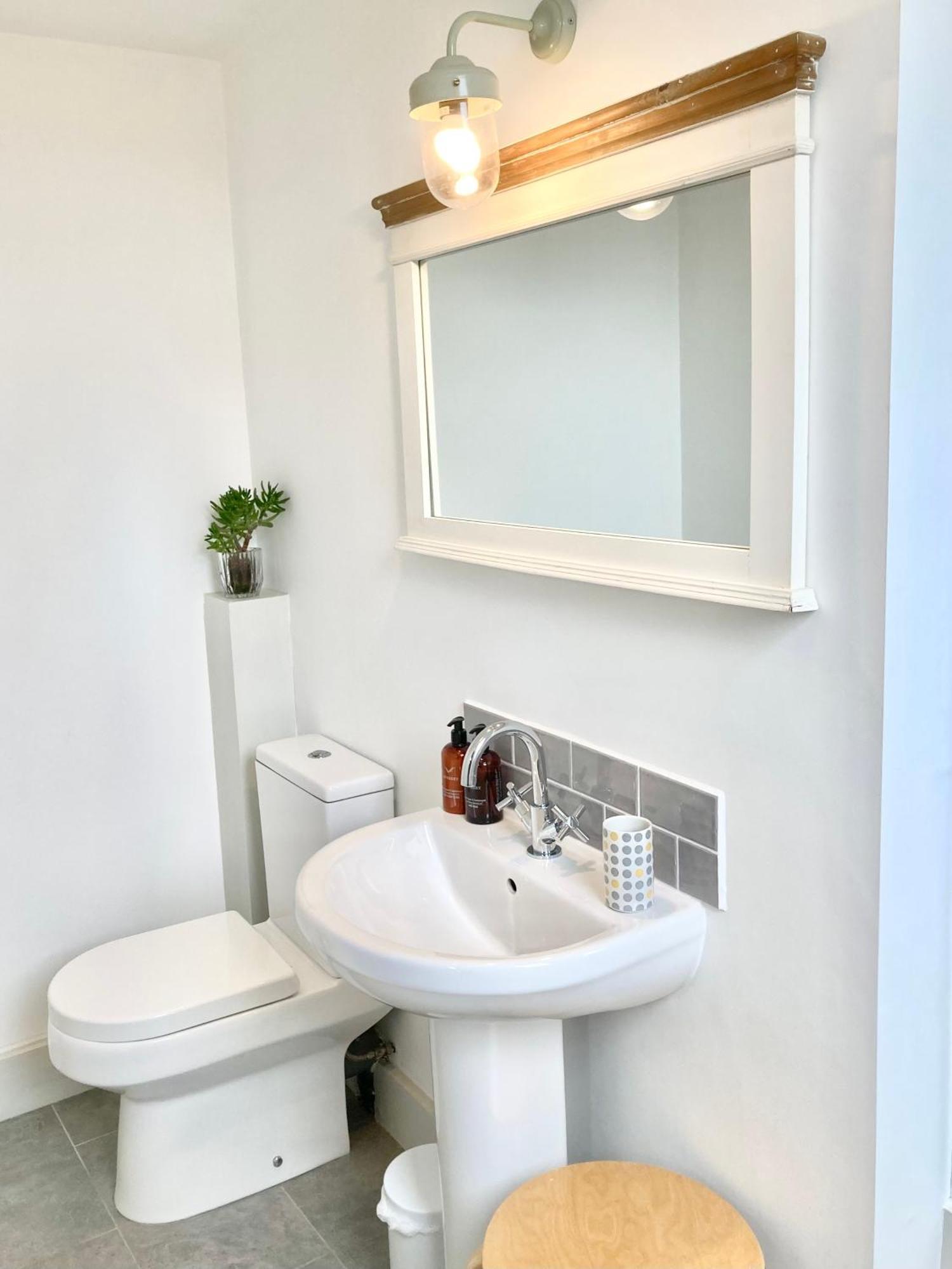 Westbury Cross House Bed & Breakfast Екстериор снимка