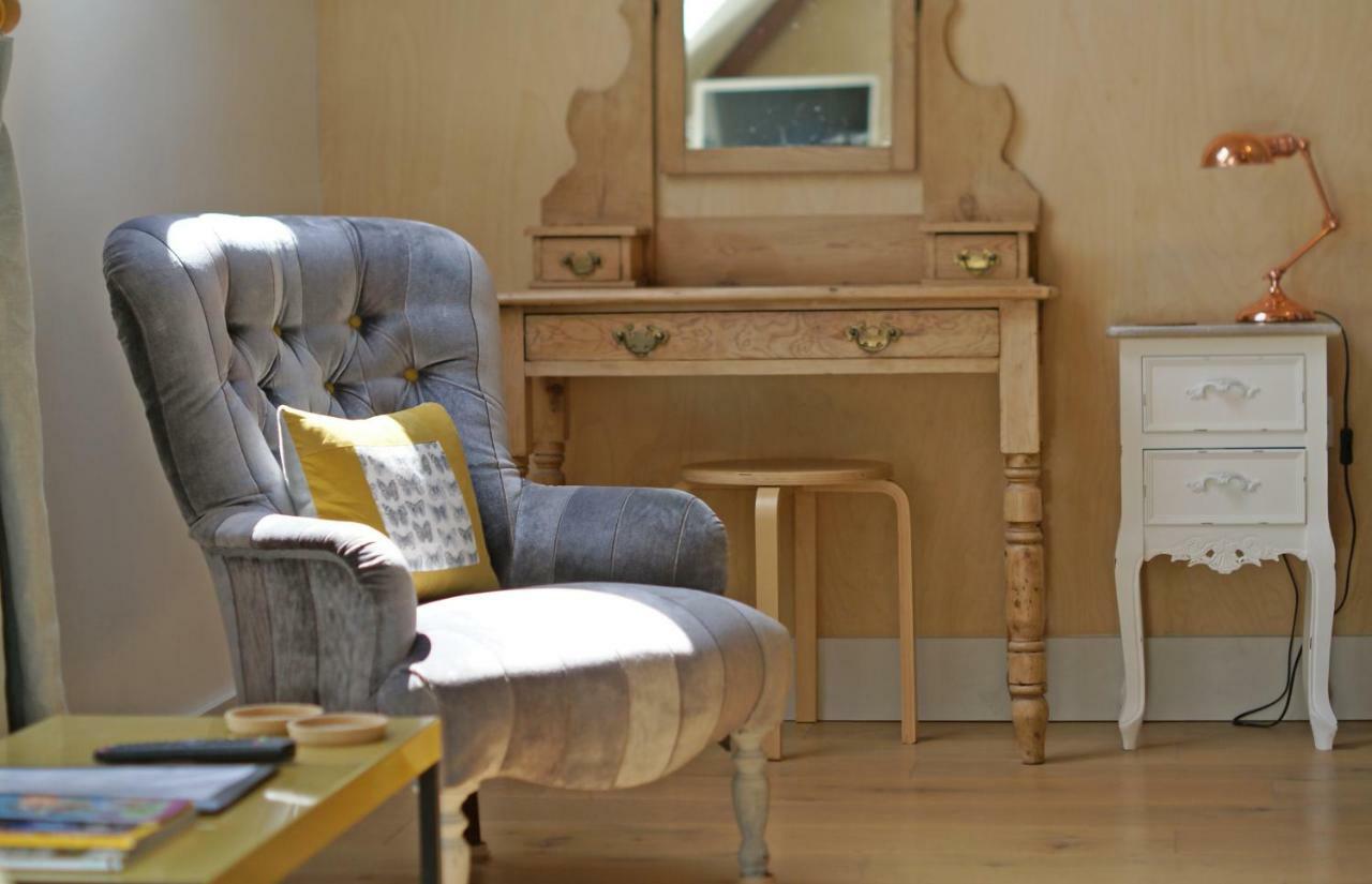 Westbury Cross House Bed & Breakfast Екстериор снимка