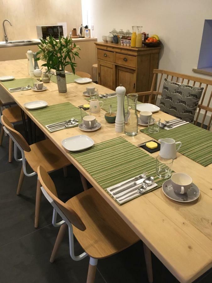 Westbury Cross House Bed & Breakfast Екстериор снимка